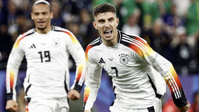 Jugadores alemanes festejan la victoria frente a Dinamarca. Ya están en cuartos. (Fuente: https://uefa.com)