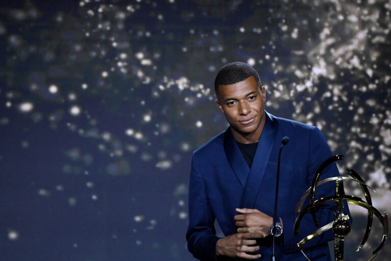 La presentación oficial de Mbappé, con un nuevo estadio Bernabéu lleno, se anunciará próximamente. (Fuente: kylianmbappe.com)