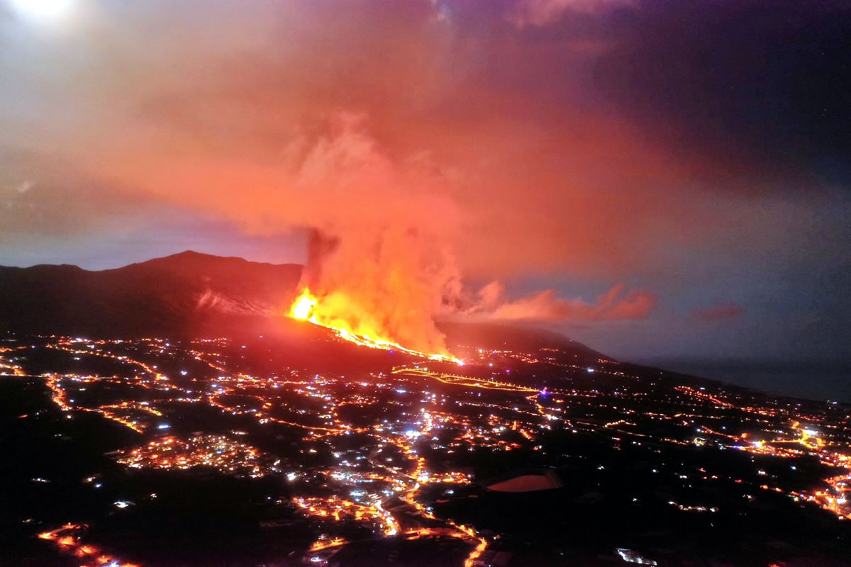 La erupción en La Palma volvió a poner de actualidad la teoría "Punto Caliente de Canarias"·