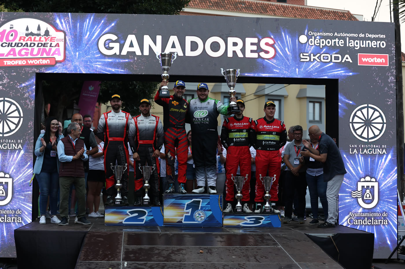 La entrega de trofeos final se desarrolló en la plaza del Adelantado, en La Laguna, con la presencia de autoridades políticas y deportiva.
