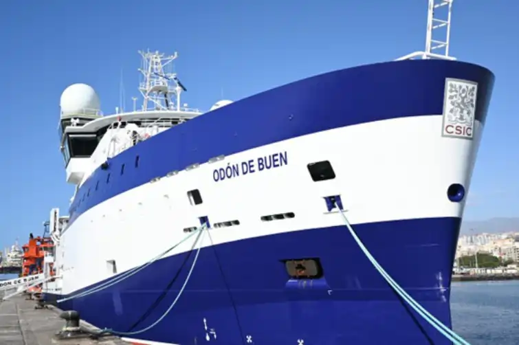 El mayor buque científico español atraca en Tenerife - El Burgado